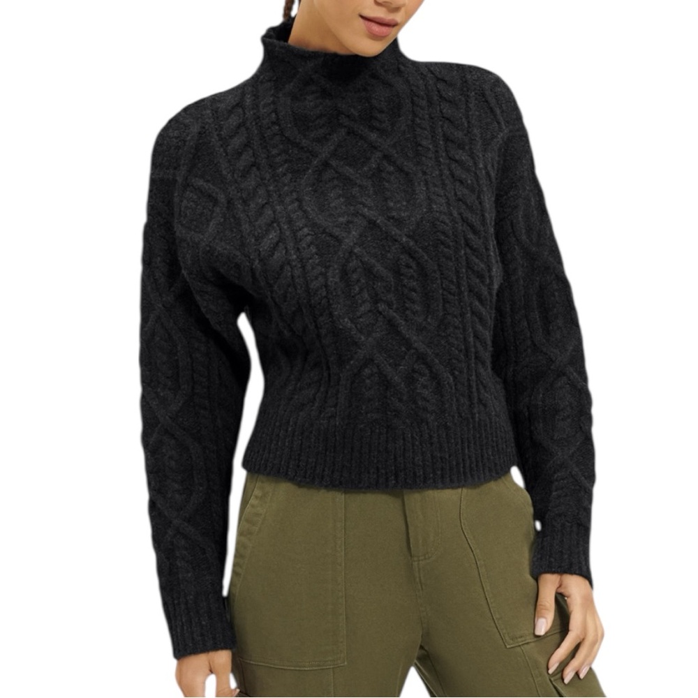 UGG Cable Knit Sweater Gray Size S Women’s Pullover Cozy Winter Warm